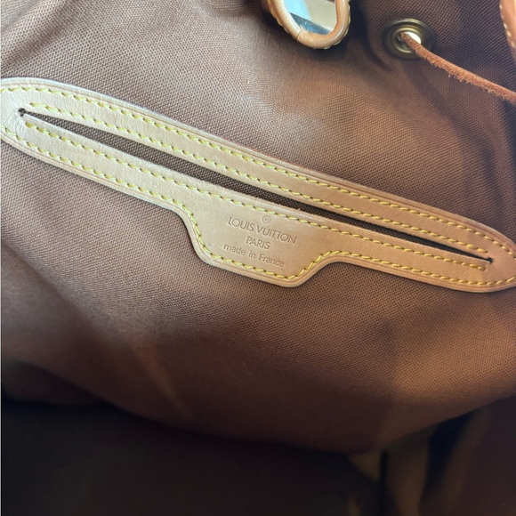 Louis Vuitton Monogram Canvas Montsouris GM backpack - Picture 10 of 16